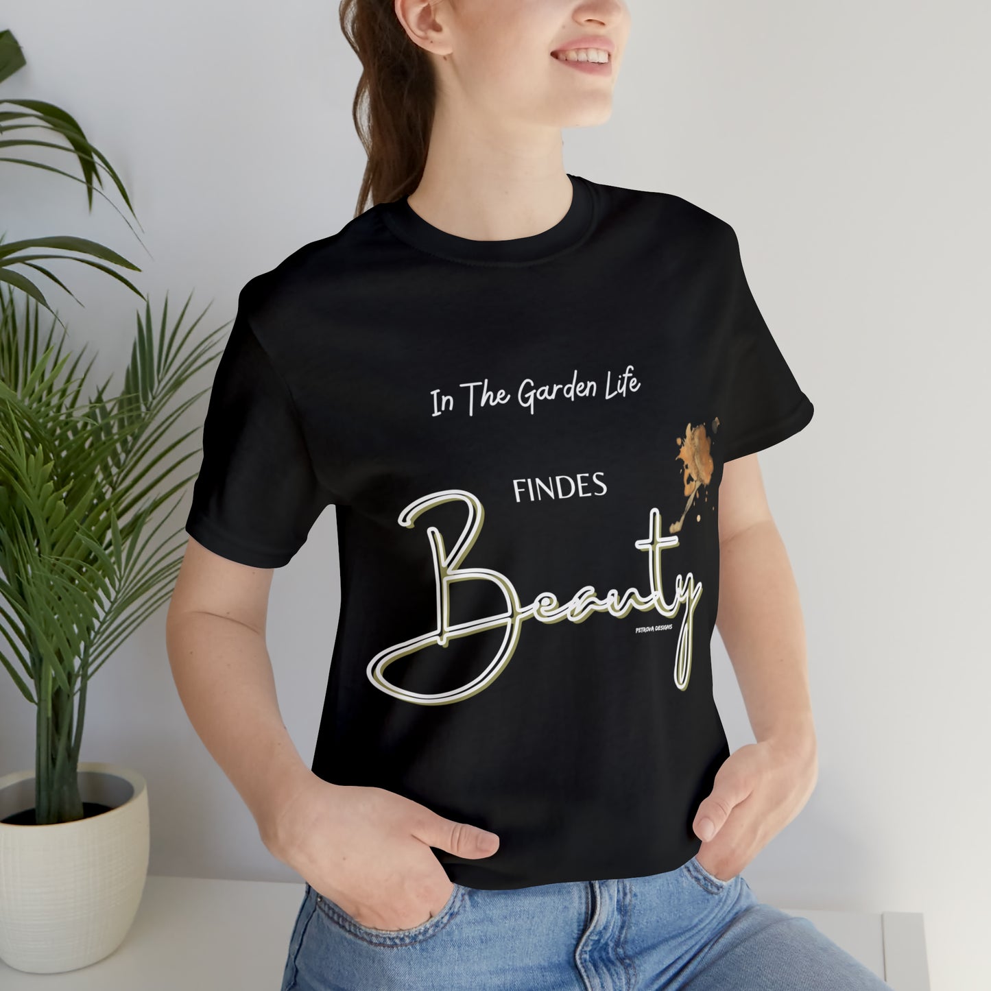 Garden Lover Tee | Gardener Gift Idea | Gardening T-Shirt Black T-Shirt Petrova Designs